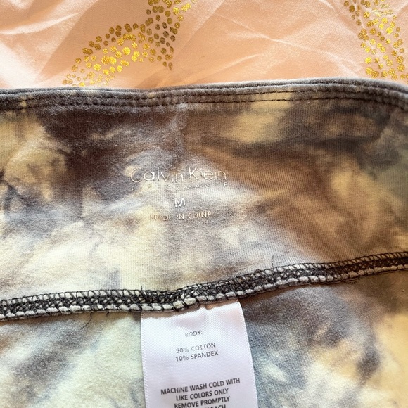 Calvin Klein Tie Dye leggings medium - Picture 4 of 4